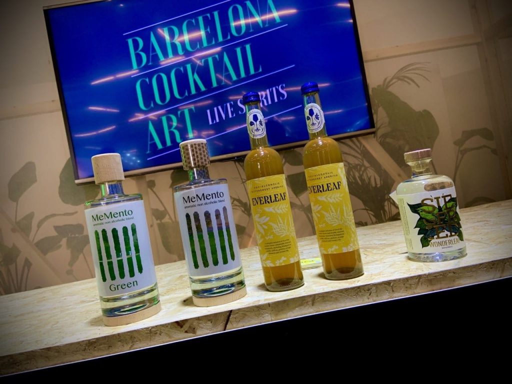 event in barcelona cocktail art, bottles of alcohol free drinks on a table, MeMento, Everleaf and Siegfried