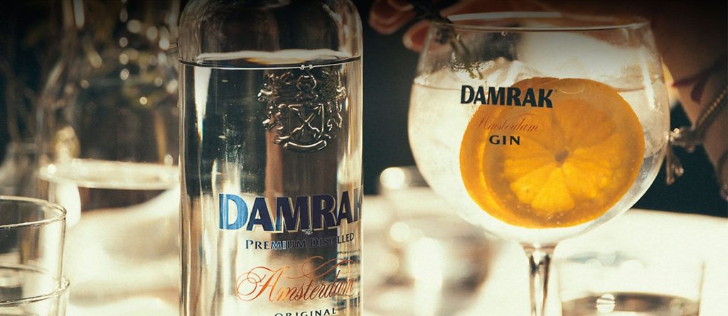 Damrak alcohol free gin from Lucas Bols and a gin and tonic glass
