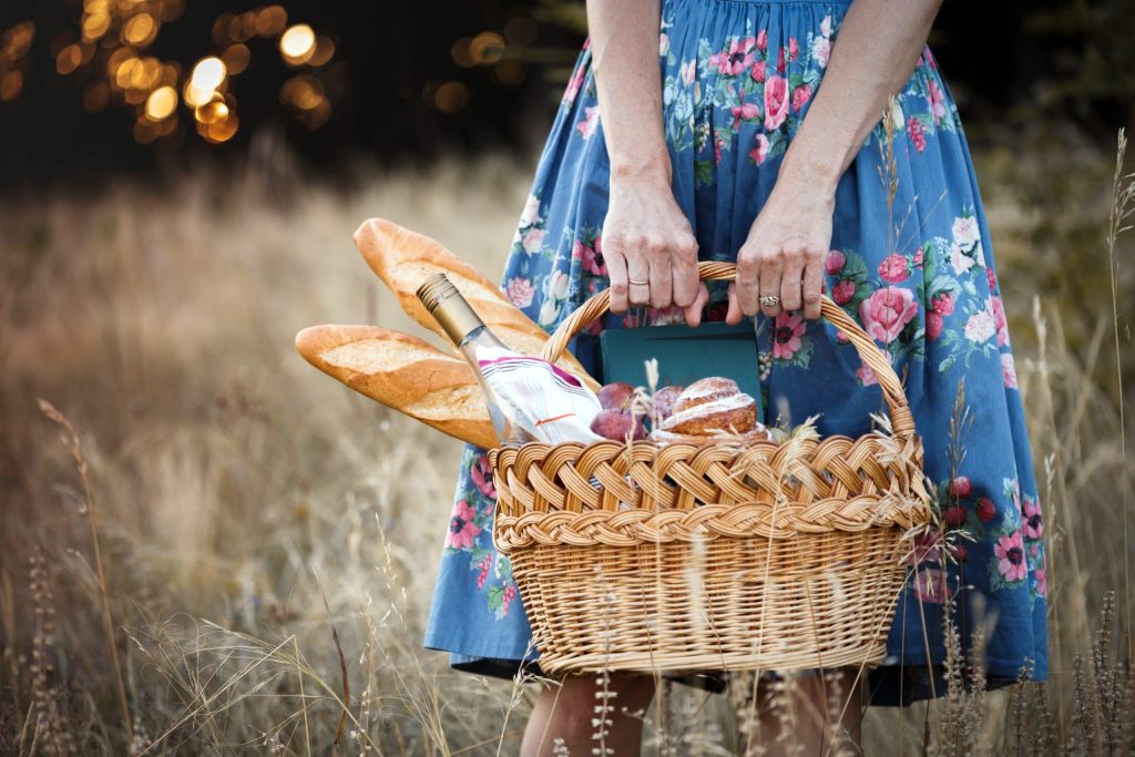 best alcohol-free wines in a basket