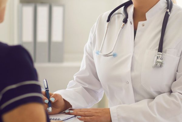 The relationship between alcohol and cancer increases the risk